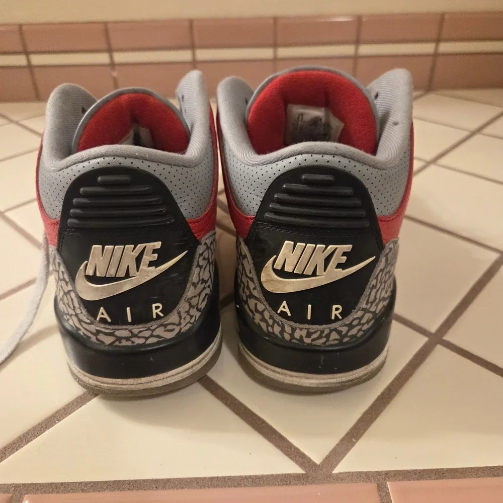 Air Jordan 3 Retro SE Red Cement Fire Red CK5692-600 Mens 8.5 Basketball Shoes